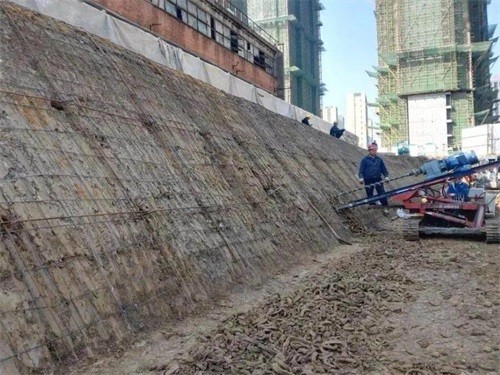 南华建筑边坡支护